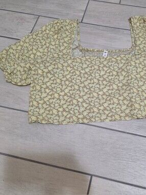 bp Yellow Floral Square Neck Puff-Sleeve Crop Top
